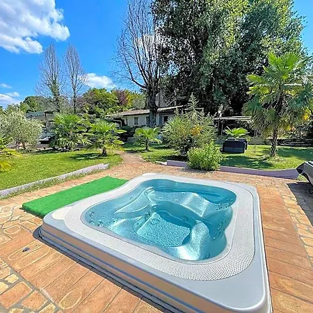 Sleeps 4 2 In - Stunning Grounds Panoramic Views Around